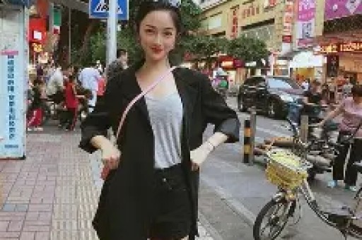 他是国家一级演员二婚娶小妻子把丧子的岳父母当亲生父母孝顺